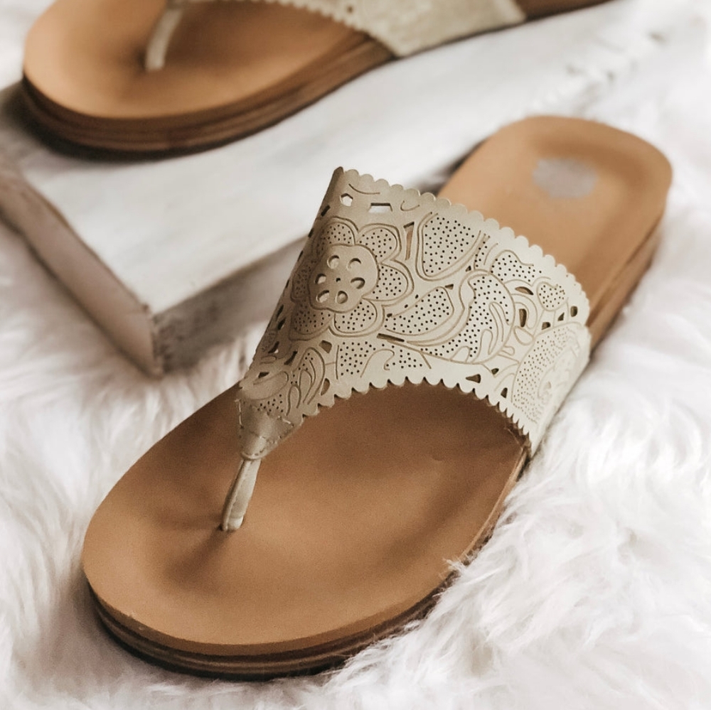 YELLOWBOX Crayla Sandals in Ivory